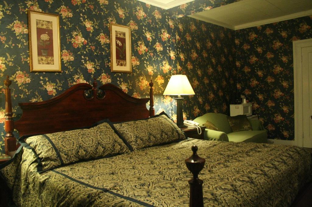 The Yankee Pedlar Inn Torrington Δωμάτιο φωτογραφία
