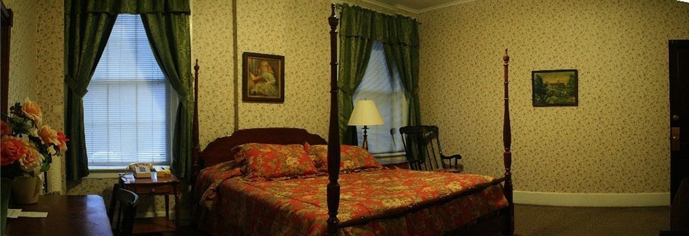 The Yankee Pedlar Inn Torrington Εξωτερικό φωτογραφία